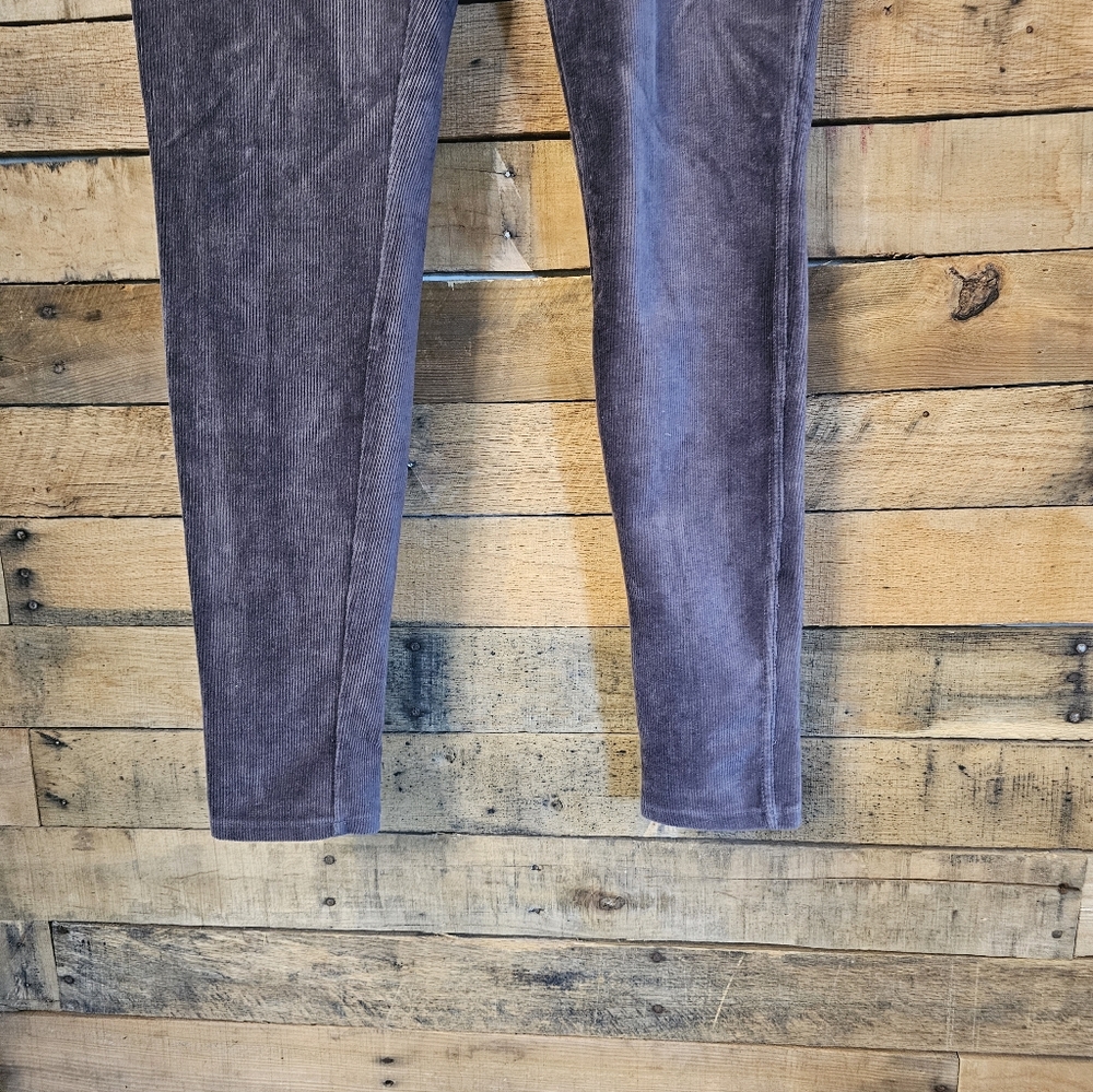 HUE Brand Women's Dark Gray Corduroy Pull On Jegging Pants size L - Picture 9 of 14
